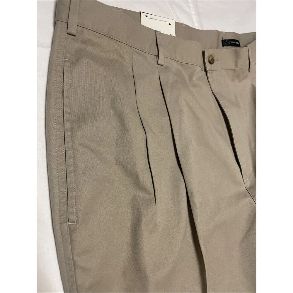 Greg Norman 40 X 30 Beige Pleated Athletic Chino Khaki Golf Pant NWT 100% Cotton